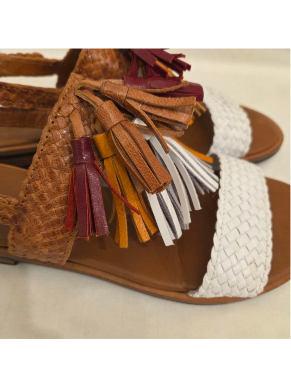 Women's FRAU Brown and White Tassel Sandals Size 8.5 - Picture 4 of 9